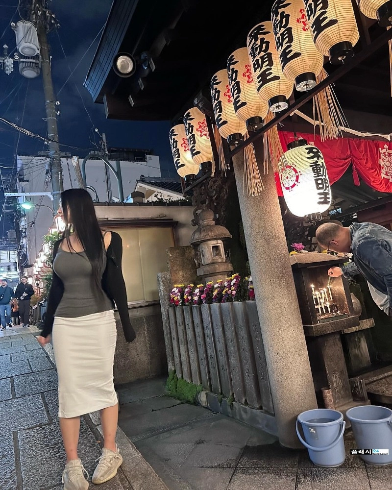 헬스장 천연 부스터 잘록한 골반 강현주