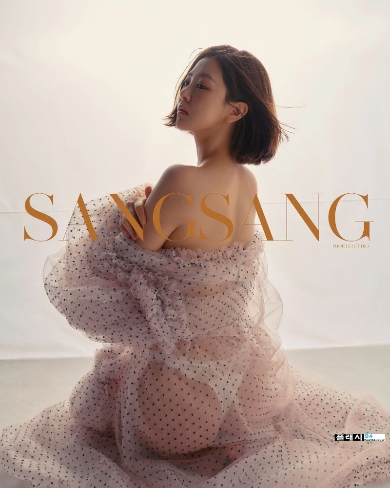 필라테스 심아윤 수영복 옆라인