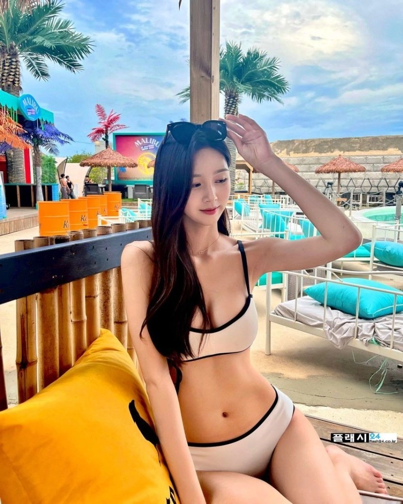 워터파크 비키니 엄예진 꽉찬 미드