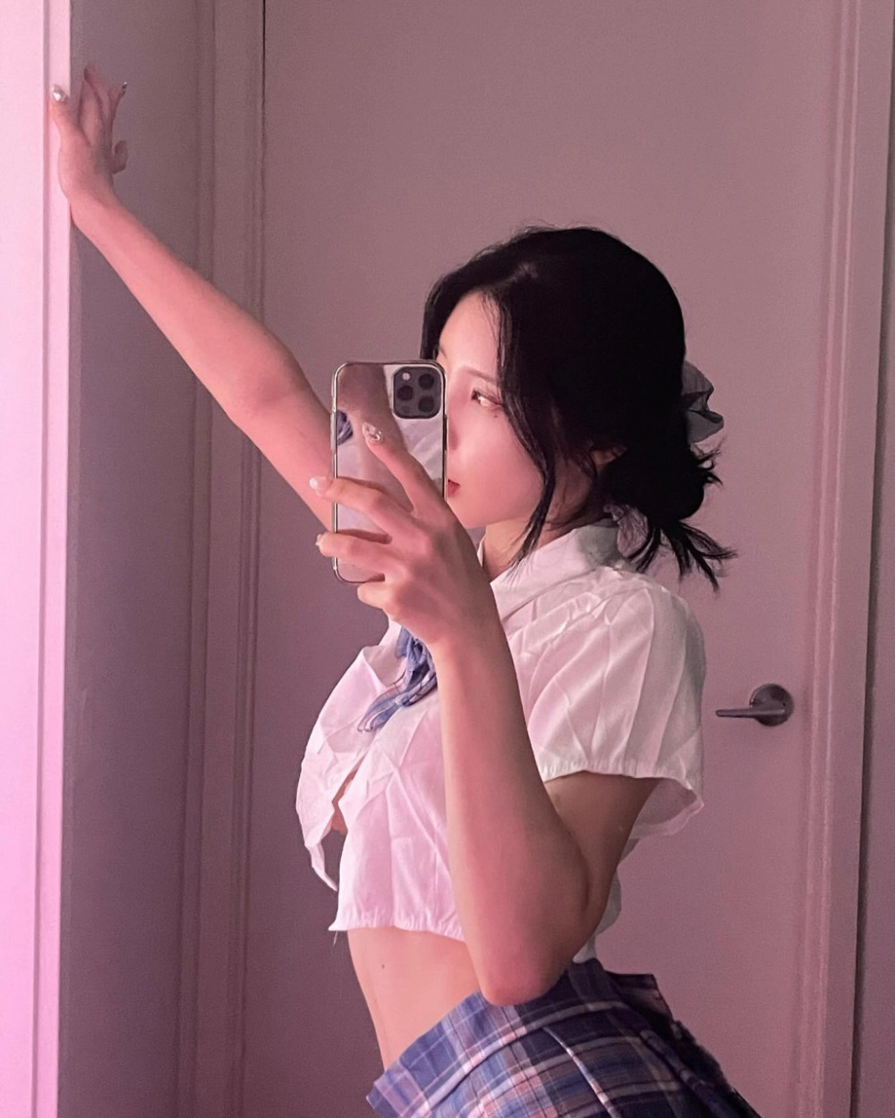 어려보이는얼굴 그렇지 않은 몸매 베이글녀 후방주의