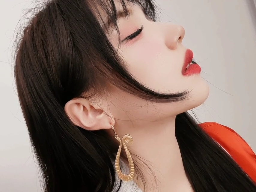 원피스 보아 핸콕 코스프레 한 태은짱 가슴골