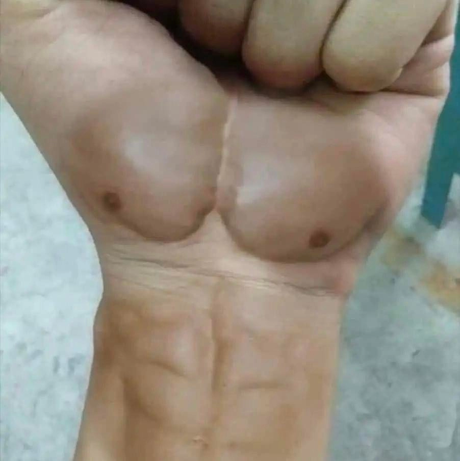 ???: 요즘 빡공해서 근육생김