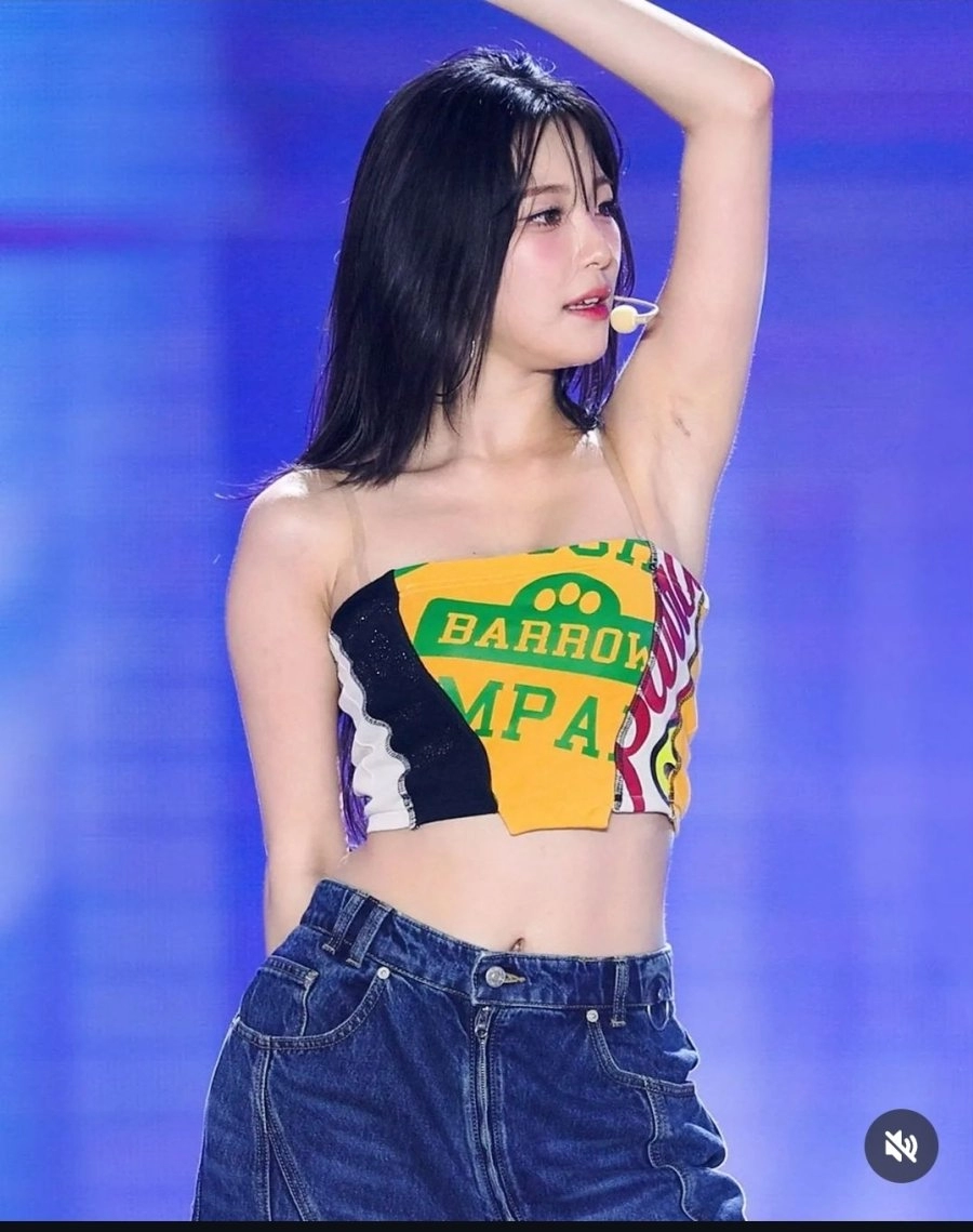 프로미스나인 백지헌 말끔한 야드랑이