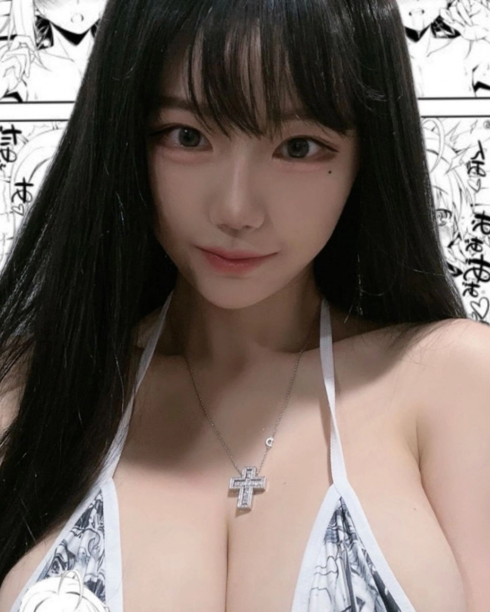 빛베리 가죽란제리룩 + 마이크로비키니 삐져나온 가슴골