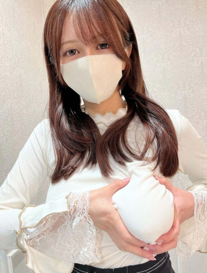 가슴 사이즈가 무려 K컵이라는 스시녀