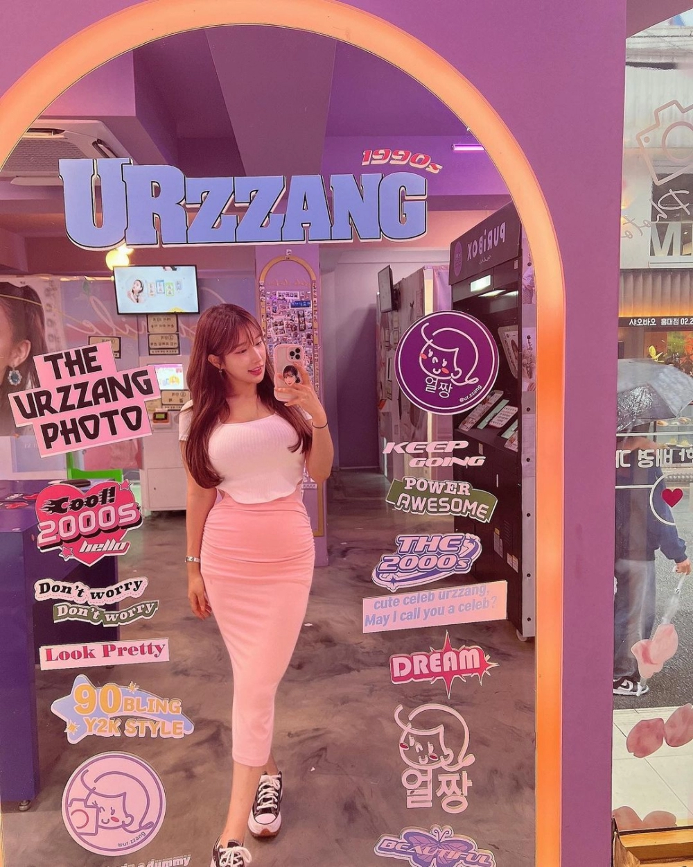 BJ 그릴래영 흰 골지반팔티 핑크초미니 터질듯한 가슴 사복 패션