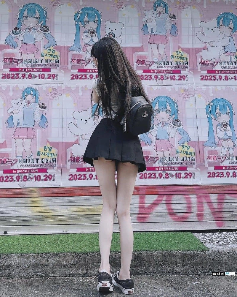 갓리다 일상복 옷차림 수준 엉밑살 팬티 노출