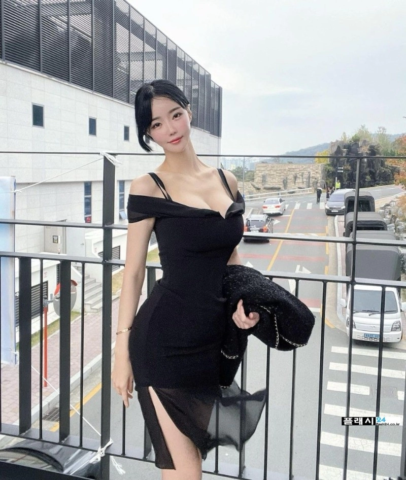 레이싱모델 민한나 고급미 넘치는 명품 가슴