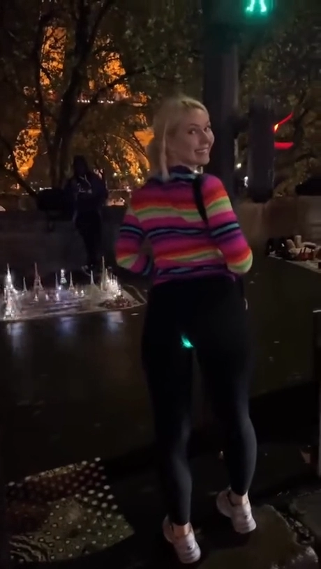 엉덩이로 유혹하는 서양녀