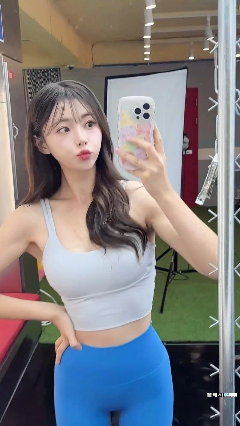 운동 셀카 김나연 치어리더 Y존 레깅스