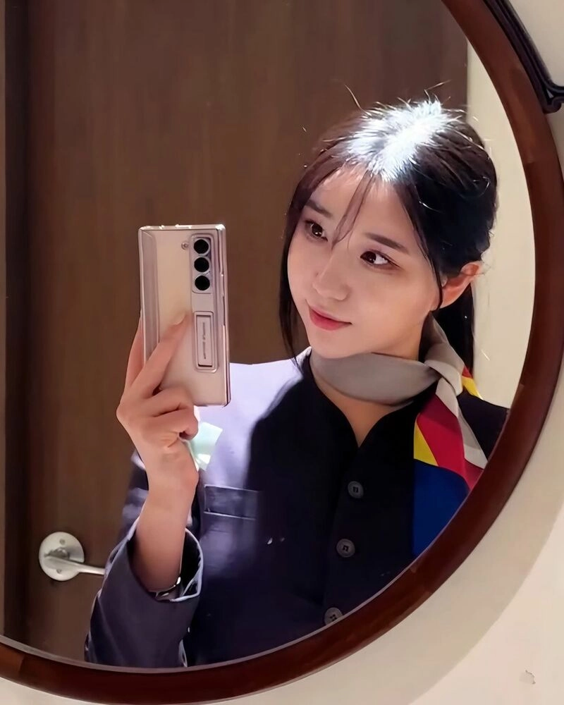 감출수없는 압도적 우월함 승무원 변신한 김현영