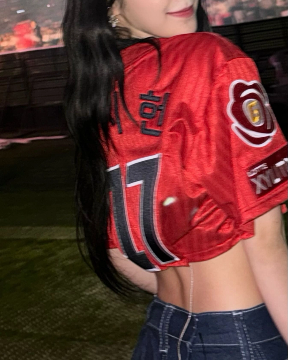 매끈한 기립근 프로미스나인 백지헌 - 인스타