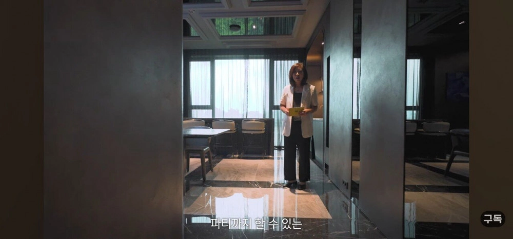 유튜브에 최초로 공개된 매매가 300억 에테르노 청담 내부