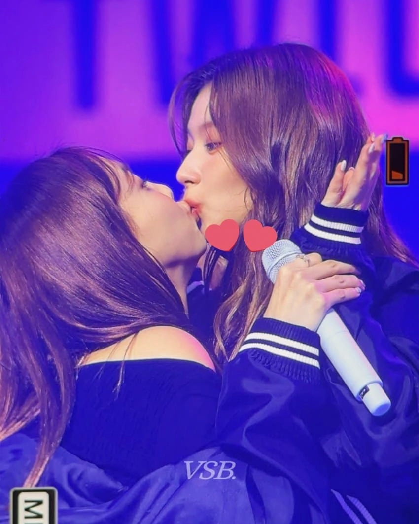 장난치다가 진짜 키스해버린 트와이스 사나♥나연