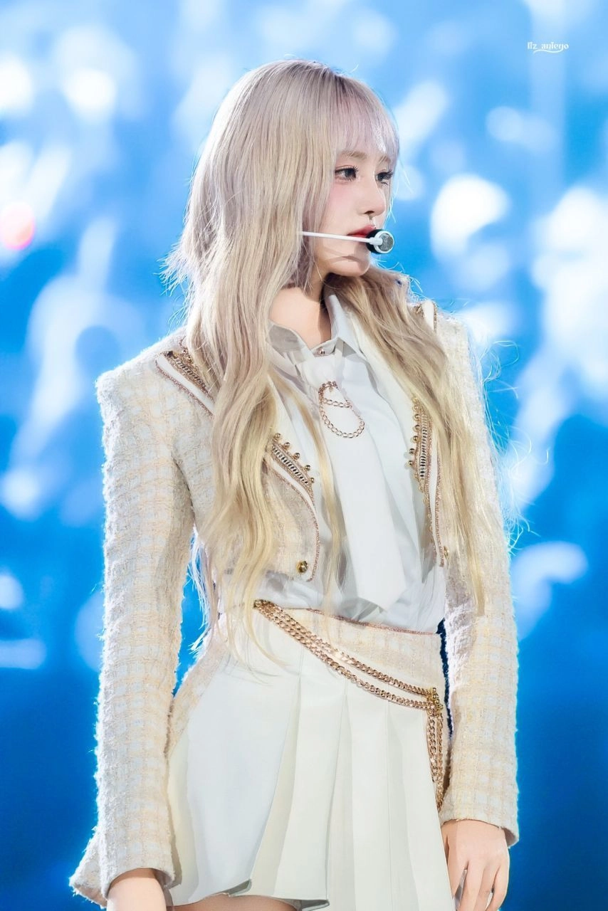 아이브 리즈 살빼고 레전드 찍은 외모 직찍