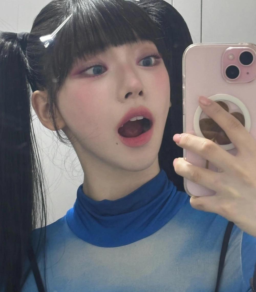 에스파 카리나 아헤가오 셀카