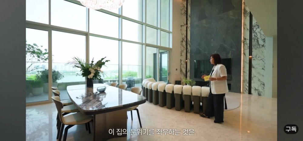 유튜브에 최초로 공개된 매매가 300억 에테르노 청담 내부