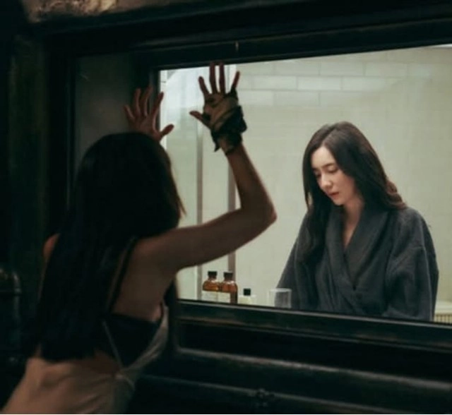 히든페이스 박지현 자연산 가슴 나오기 직전