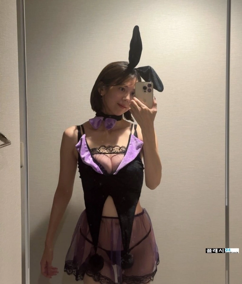 ㅇㅎ) 꽉차다 못해 흘러 넘치는 엄청난 거유 스시녀