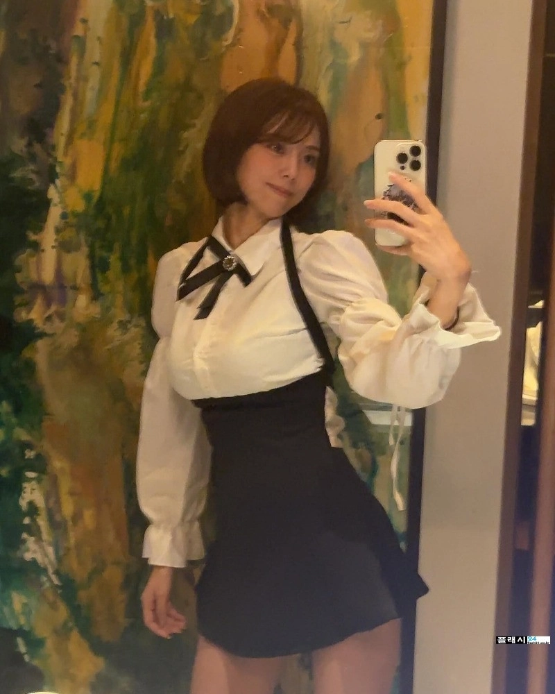 ㅇㅎ) 꽉차다 못해 흘러 넘치는 엄청난 거유 스시녀