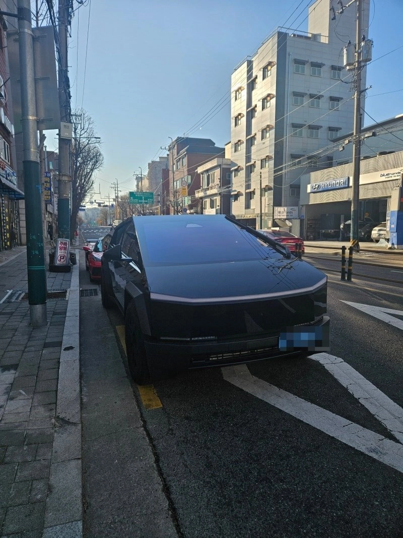 테슬라 사이버트럭 국내 1호 출고한 시아준수