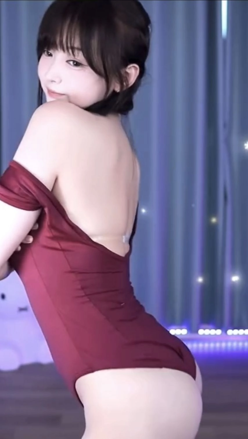 BJ 히또 자주색 하이레그 의상 매력적인 엉덩이 웨이브