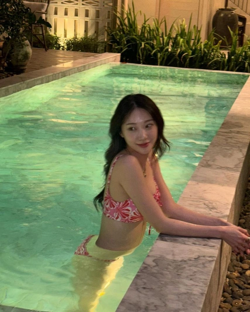 프리스틴 민경 비키니 슴골 ㄷㄲ 노출