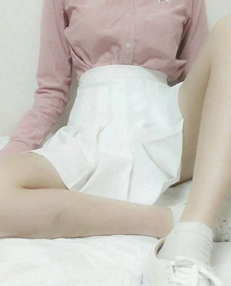 그때 그시절 여자들의 테니스치마 + 반스 조합..하앍