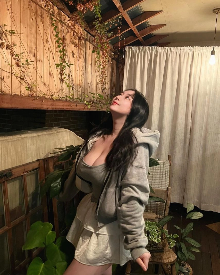 묵직한 미드가 진짜 대단한 모델