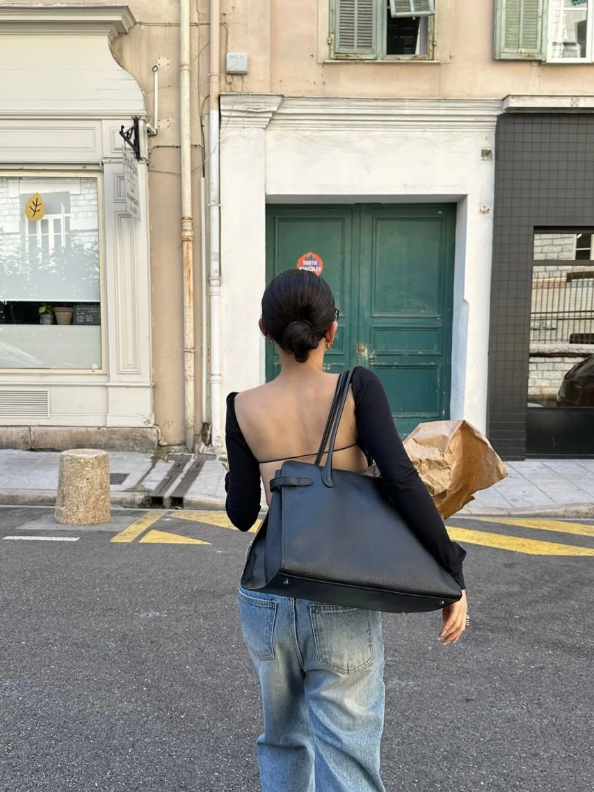 홍영기 노브라 길거리 가슴 다 보여주는 노출 패션