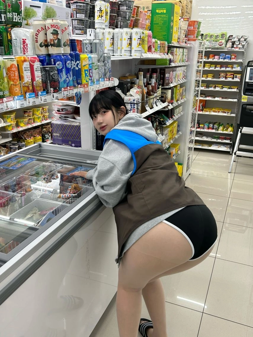 신나린 엉벅지 플러팅 편의점 알바생으로 변신