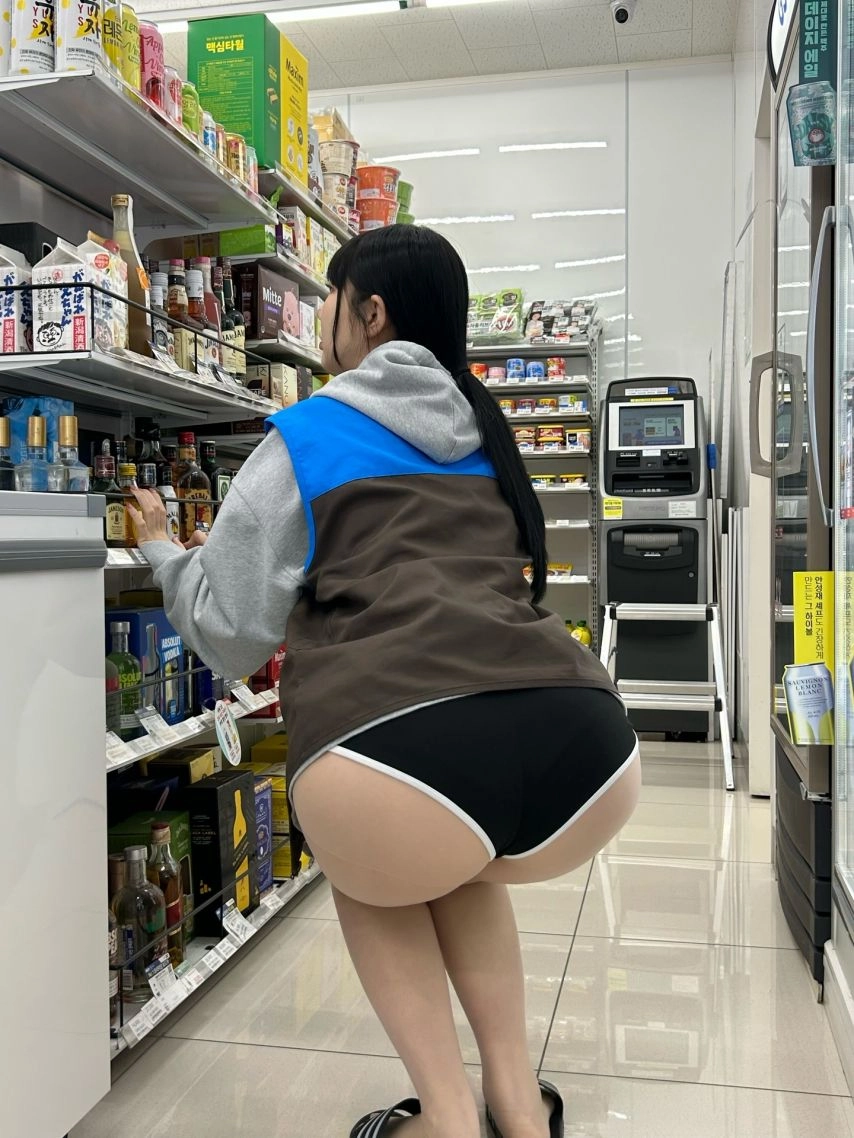 신나린 엉벅지 플러팅 편의점 알바생으로 변신