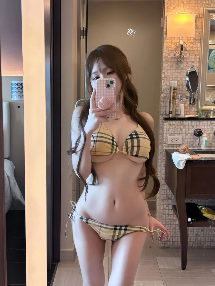 섹밍 언더붑 눌린 체크 비키니 눈바디 셀카