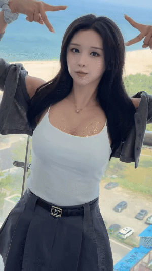 끈나시 끼 부리는 꽃빵