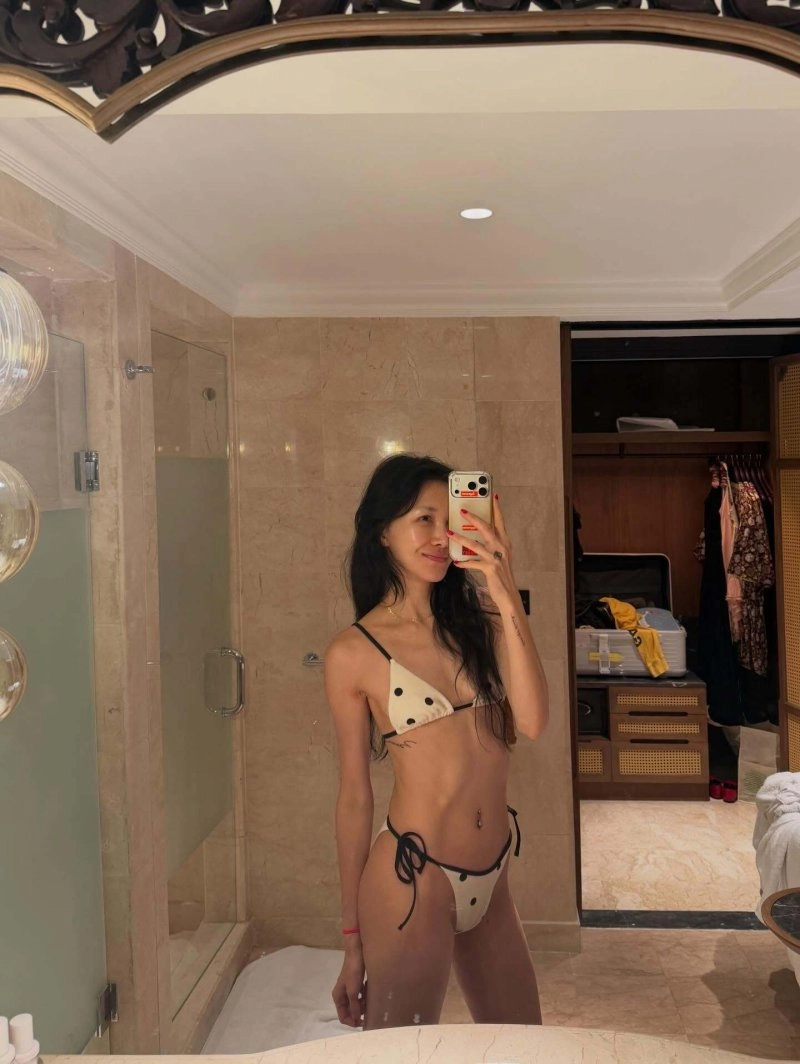 윤혜진, 파격 비키니