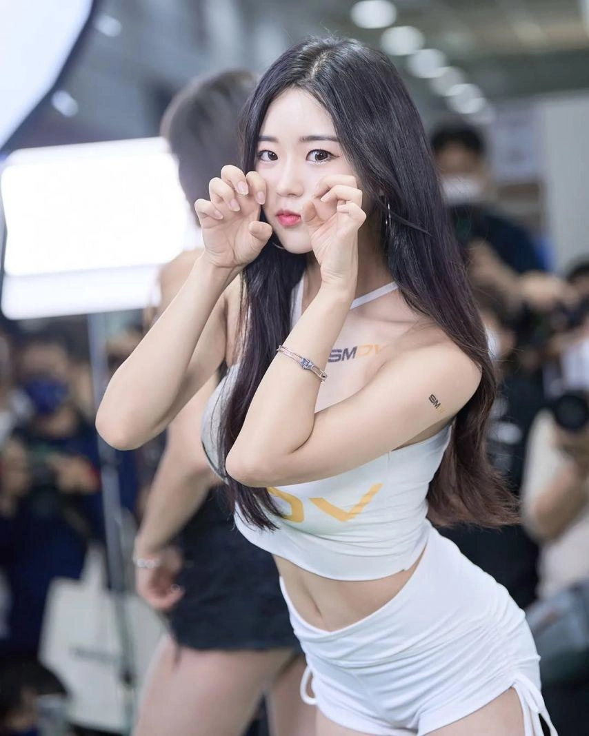 홍지은