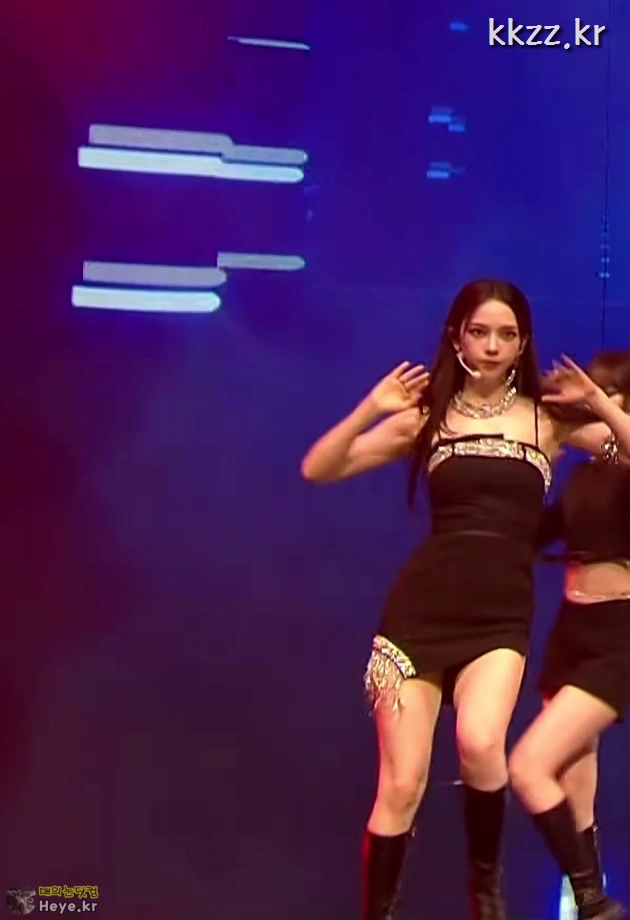 카리나 적나라한 원피스 몸매