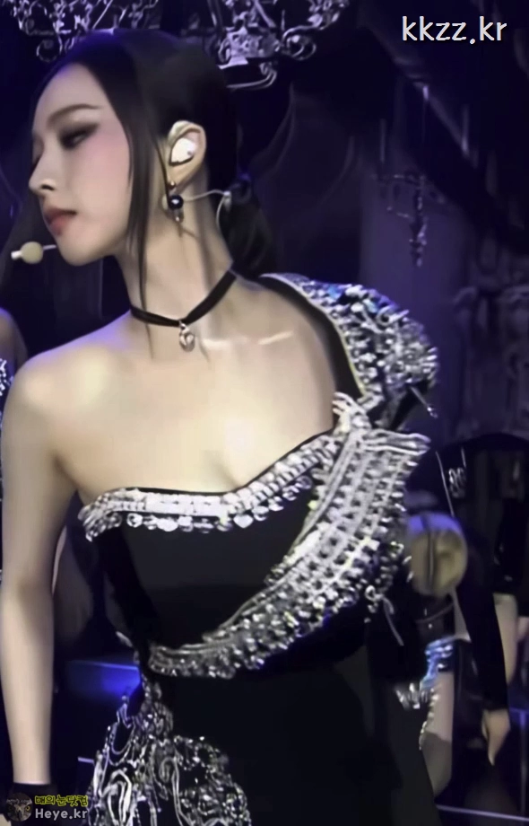 에스파 카리나 너무 출렁대는 가슴