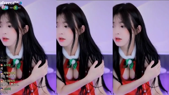 문월 가슴골 다보이는 산타걸 복장 제로투 ㄷㄷㄷ