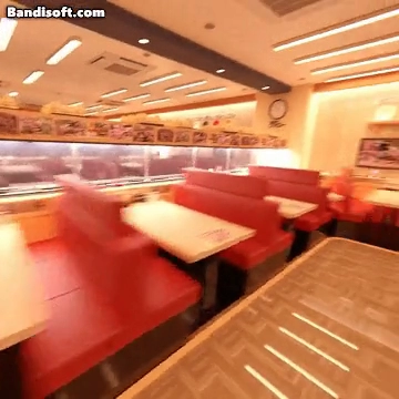 역전된 회전초밥의 세계