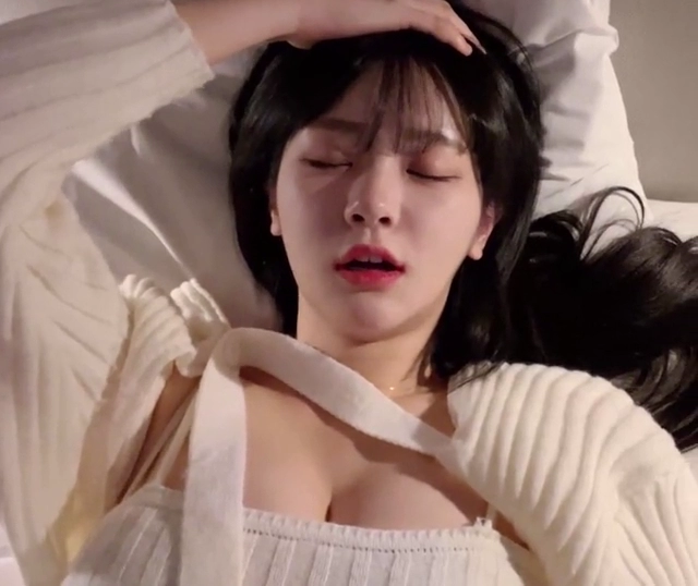 쵸단 침대위 남친시점