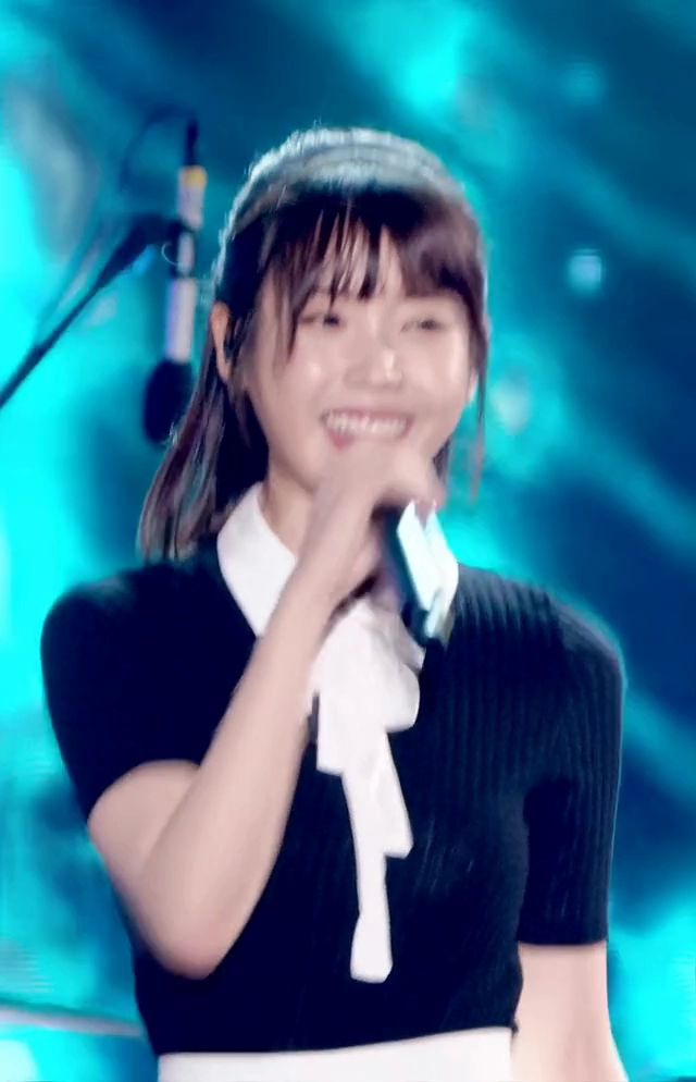 아이유 적나라하게 보이는 유두패치 ㄷㄷ