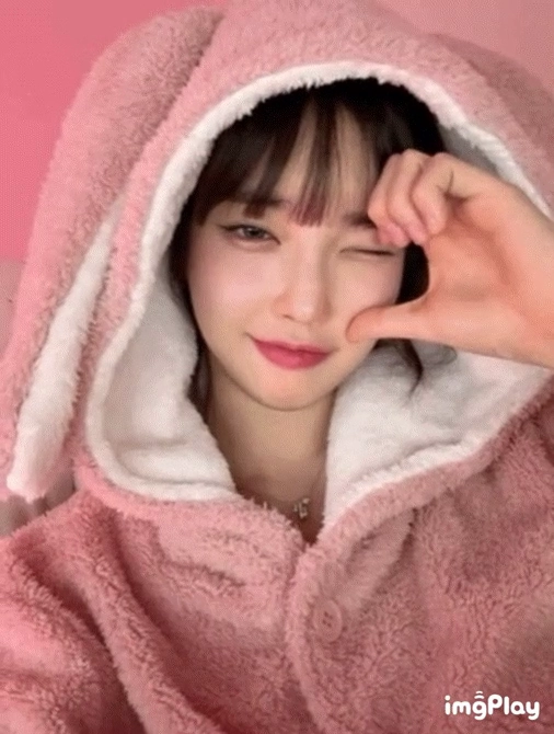 과즙세연 팬트리 가슴 노출