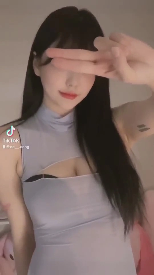 츄정 가슴노출 틱톡