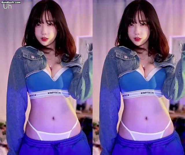 마젠타 팬티 다 보이는 야한 복장 ㄷㄷㄷ