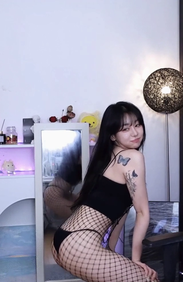 쭈디 전신망사 ㄷㄷㄷ