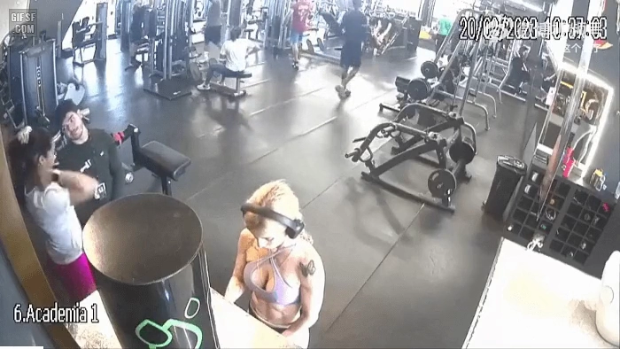 미국에서 일어난 헬스장 암살 사건