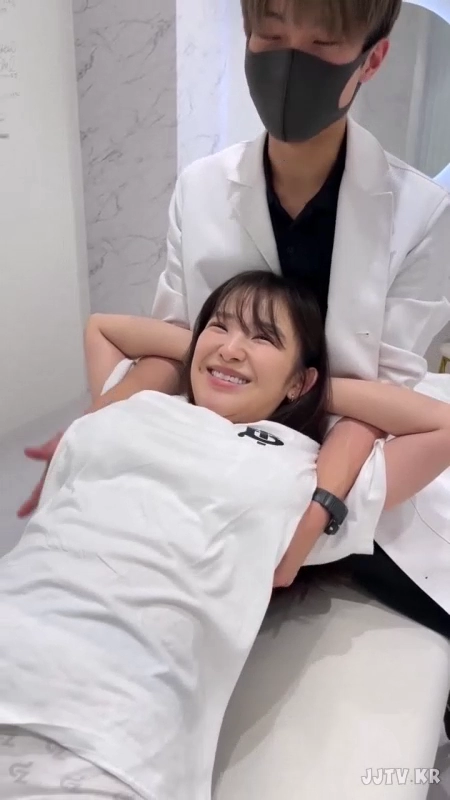 도수치료 받는 눈나