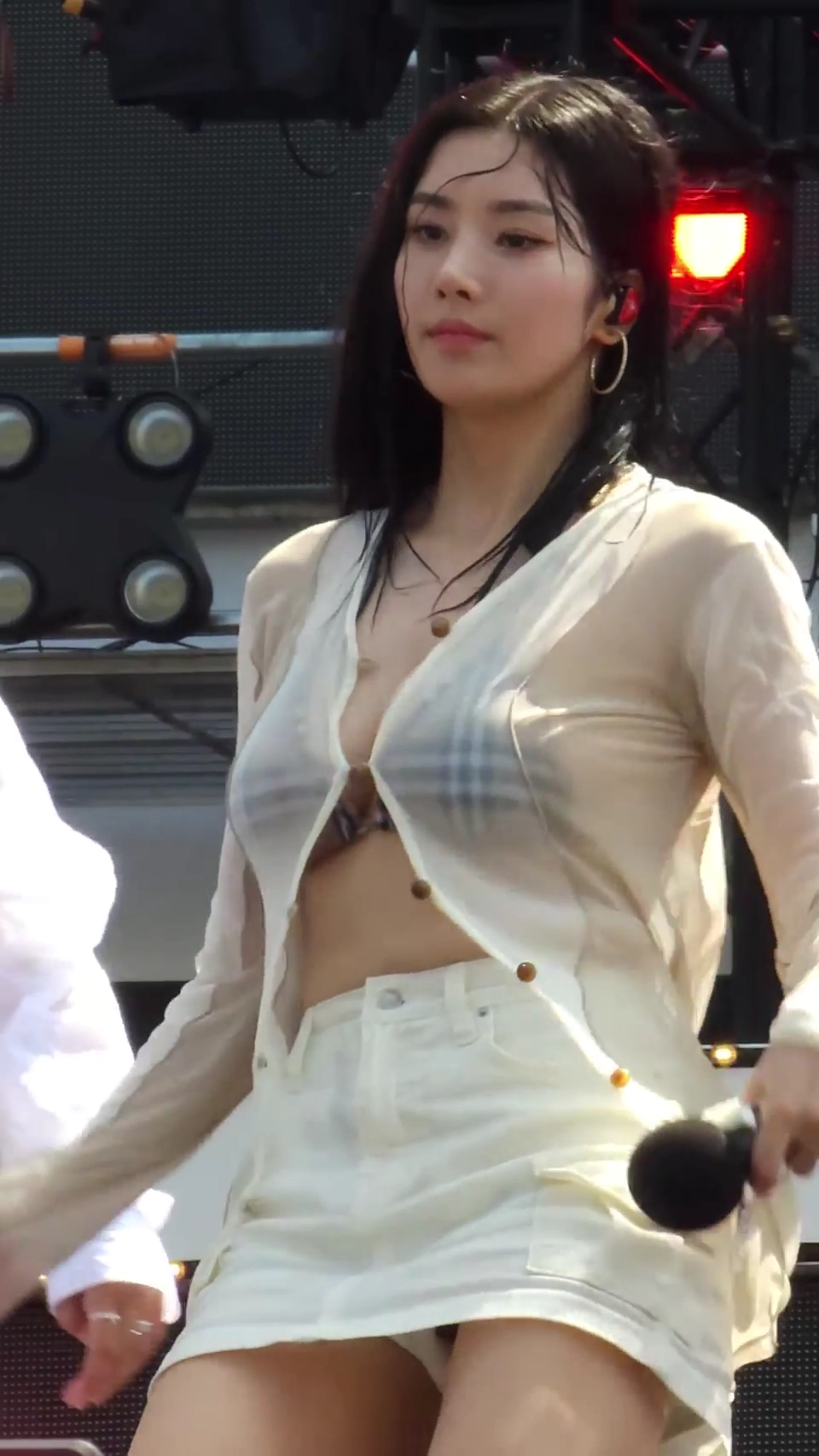 권은비 워터밤 근접 엑기스 모음