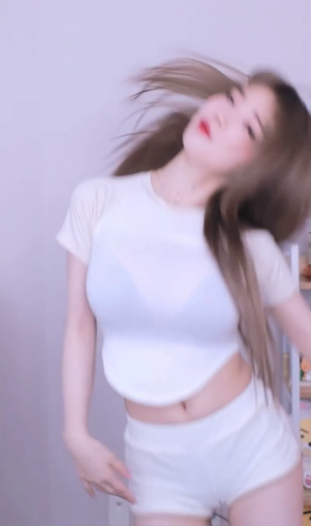 과즙세연 시스루 티팬티 노출